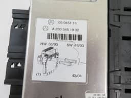 MERCEDES-BENZ A0265453232 A2305450832 A2305451932 A2305452332 A2305453832 A2305454432 A2305454832 A2305454632 Fuse box MERCEDES-BENZ SL-CLASS (R230) (2001-2012) — thumbnail 4