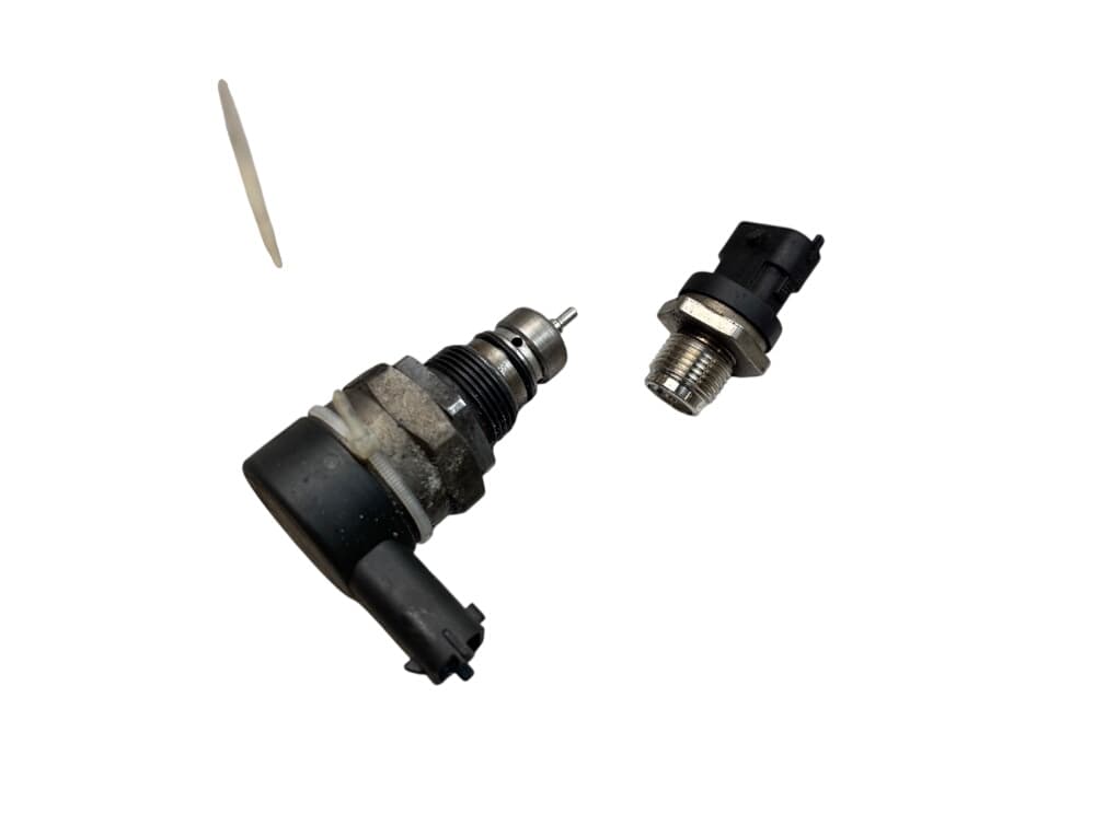VOLVO 0281002990 0281002995 Fuel pressure regulator set VOLVO S60 II / V60 I (2010-2018)