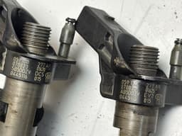 VW 0445116015 0986435357 0445116022 0445116023 0445116007 0445116008 0986435361 Fuel injector set VW TOUAREG I (7L) (2002-2010) — thumbnail 4