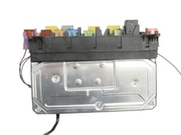 MERCEDES-BENZ A6399005300 A6399005400 A6395450801 Fuse box MERCEDES-BENZ VITO / VIANO (W639) (2003-2014) — thumbnail 3