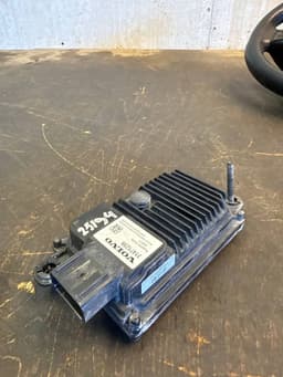 VOLVO 31678089 31471259 Distronic radar / sensor VOLVO S60 II / V60 I (2010-2018) — thumbnail 3