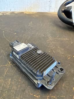 VOLVO 31678089 31471259 Distronic radar / sensor VOLVO S60 II / V60 I (2010-2018) — thumbnail 2