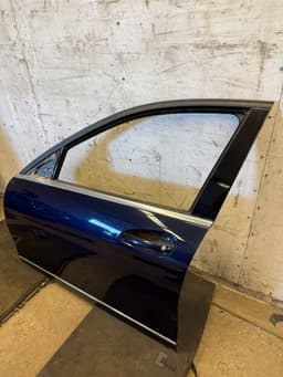 MERCEDES-BENZ Door Front Left MERCEDES-BENZ C-CLASS (W204) (2007-2013) — thumbnail 2