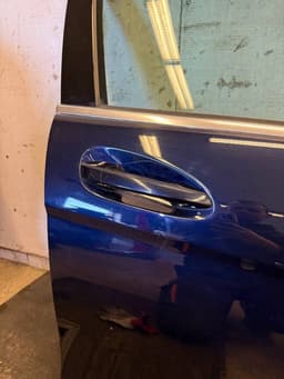 MERCEDES-BENZ Door Front Right MERCEDES-BENZ C-CLASS (W204) (2007-2013) — thumbnail 4