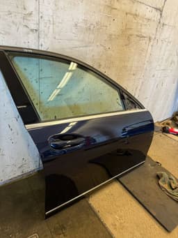 MERCEDES-BENZ Door Front Right MERCEDES-BENZ C-CLASS (W204) (2007-2013) — thumbnail 3