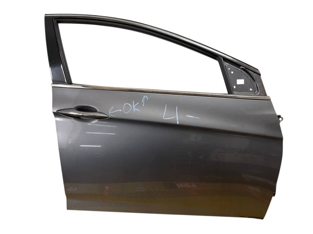 HYUNDAI 760043Z000 Door Front Right HYUNDAI i40 (VF) (2011-2019)