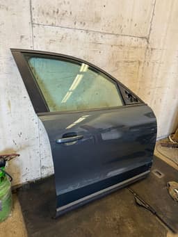 AUDI 8R0831052E Door Front Right AUDI Q5 (8R) (2008-2016) — thumbnail 3