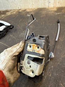 VOLVO 31301737 Door Lock Front Left VOLVO S60 II / V60 I (2010-2018) — thumbnail 6