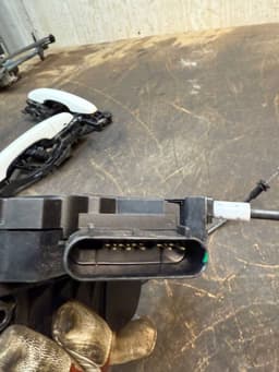 VOLVO 31301737 Door Lock Front Left VOLVO S60 II / V60 I (2010-2018) — thumbnail 10