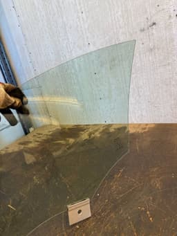 VOLVO 31385415 Door window glass front right VOLVO S60 II / V60 I (2010-2018) — thumbnail 4