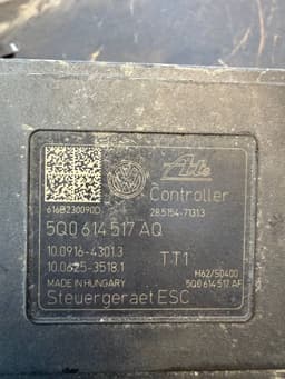 SKODA 5Q0614517AQ ABS hydraulic unit / pump SKODA OCTAVIA III (5E) (2012-2019) — thumbnail 8