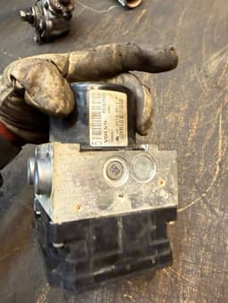 VOLVO P31317450 31317450 ABS hydraulic unit / pump VOLVO S60 II / V60 I (2010-2018) — thumbnail 7