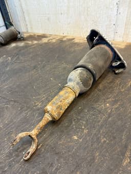 AUDI Air shock absorber front left AUDI A6 / A6 ALLROAD (C5) (1997-2005) — thumbnail 2