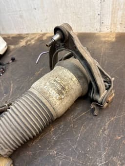 AUDI 7L8616039B Air shock absorber front left AUDI Q7 (4L) (2006-2015) — thumbnail 9