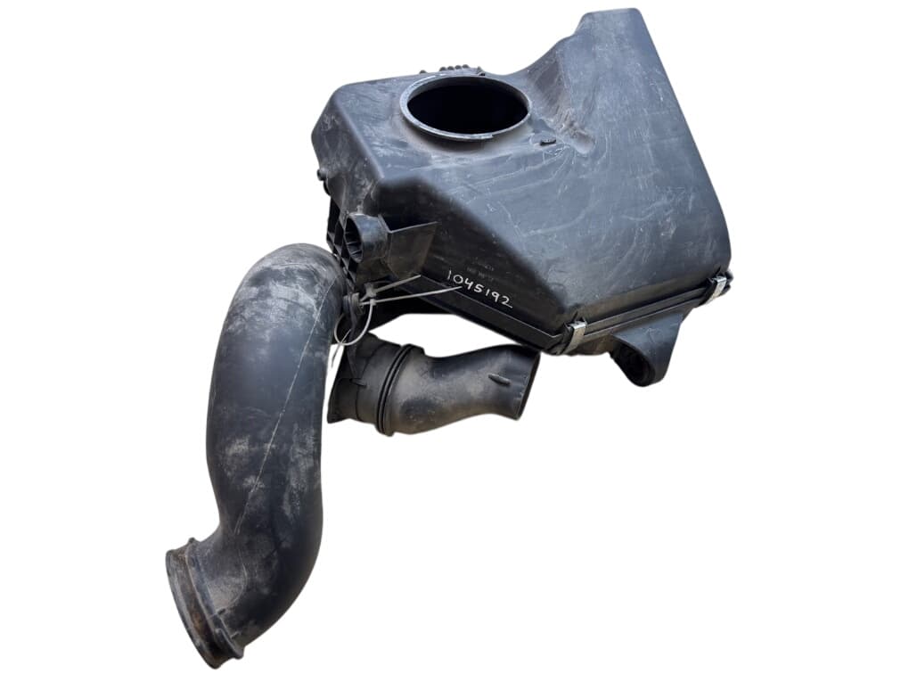 13717616932 Air Cleaner (filter box) BMW X3 (F25) (2010-2017)