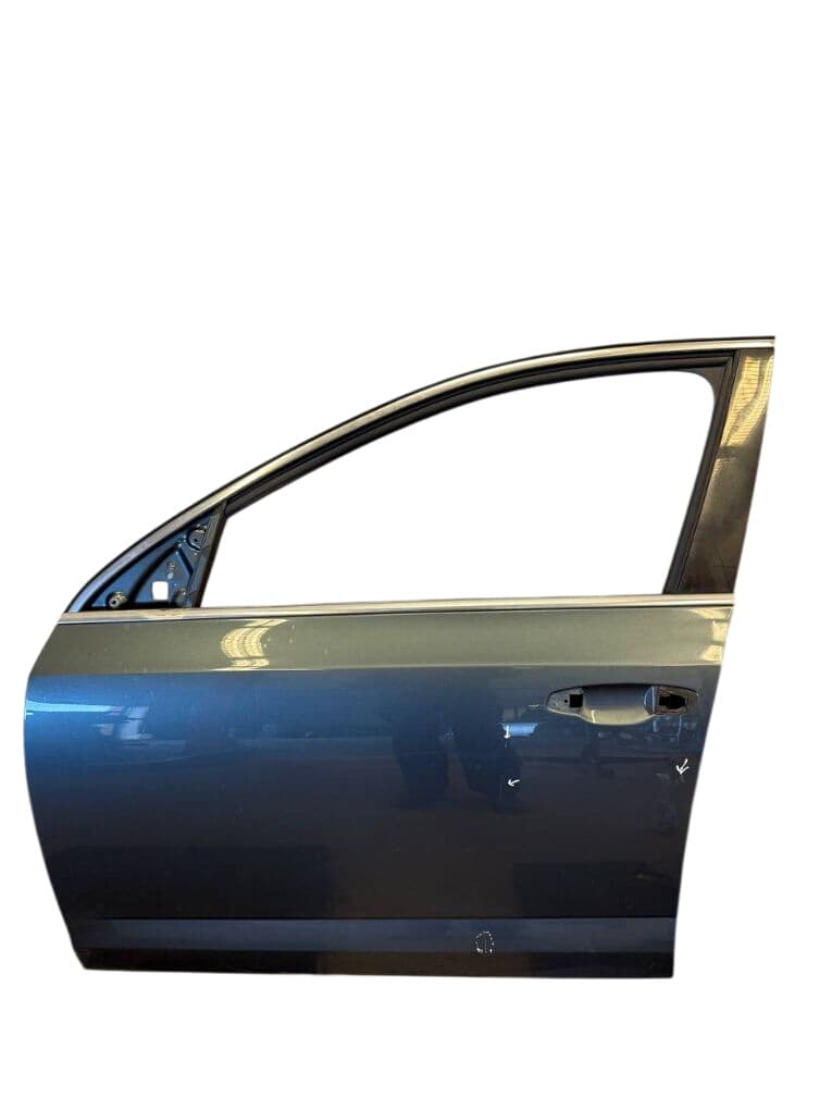 5E0831051B 5E0831055A Door Front Left SKODA OCTAVIA III (5E) (2012-2019)