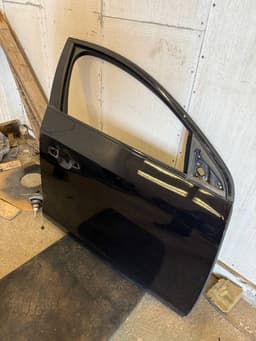 VOLVO 31298041 32228971 Door Front Right VOLVO S60 II / V60 I (2010-2018) — thumbnail 2