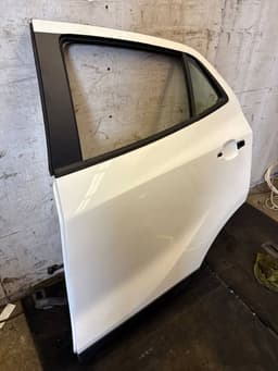 OPEL 42558667 95130666 95137444 95270745 95315630 42342193 Door Rear Left OPEL MOKKA A (J13) (2012-2019) — thumbnail 3