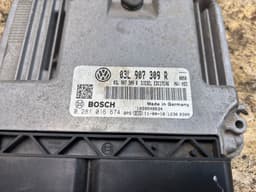 VW 0281016674 0281018139 Engine Control Unit / module (ECU) VW TOURAN (1T3) (2010-2015) — thumbnail 3