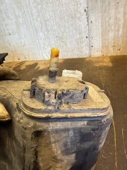 VOLVO 3M519C103AL 3N619C103AD AdBlue tank VOLVO S40 / V50 / C30 / C70 (MS, MW) (2004-2012) — thumbnail 5
