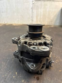 VOLVO 30659580 0125812009 Alternator VOLVO V70 III (BW) (2007-2016) — thumbnail 2