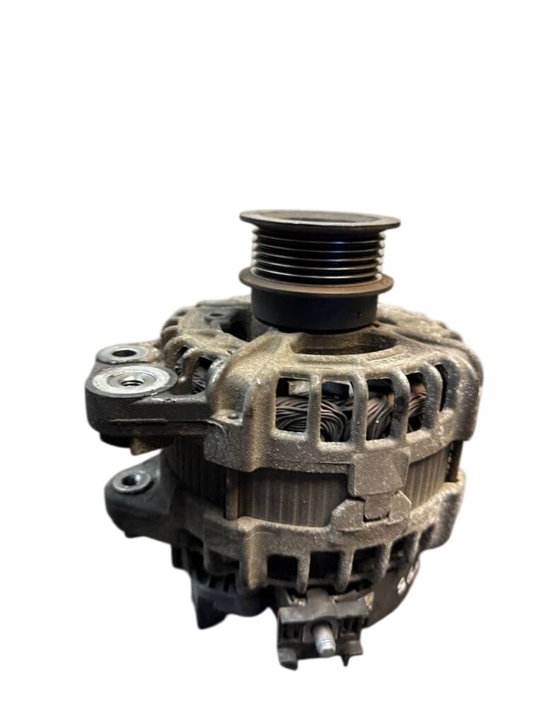 VOLVO 30659580 0125812009 Alternator VOLVO V70 III (BW) (2007-2016)