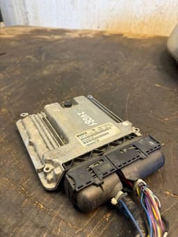 MITSUBISHI 0281012535 1860A654 Engine Control Unit / module (ECU) MITSUBISHI GRANDIS II (NA_W) (2003-2011) — thumbnail 2