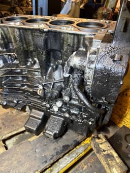 VOLVO 6906513 D4204T5 36013617 31401887 Engine Cylinder Block VOLVO V70 III (BW) (2007-2016) — thumbnail 6