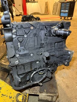 VOLVO 6906513 D4204T5 36013617 31401887 Engine Cylinder Block VOLVO V70 III (BW) (2007-2016) — thumbnail 3