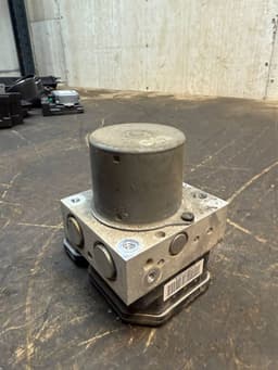 OPEL 95367359 95406024 95417440 95911080 94559627 ABS hydraulic unit / pump OPEL MOKKA A (J13) (2012-2019) — thumbnail 3