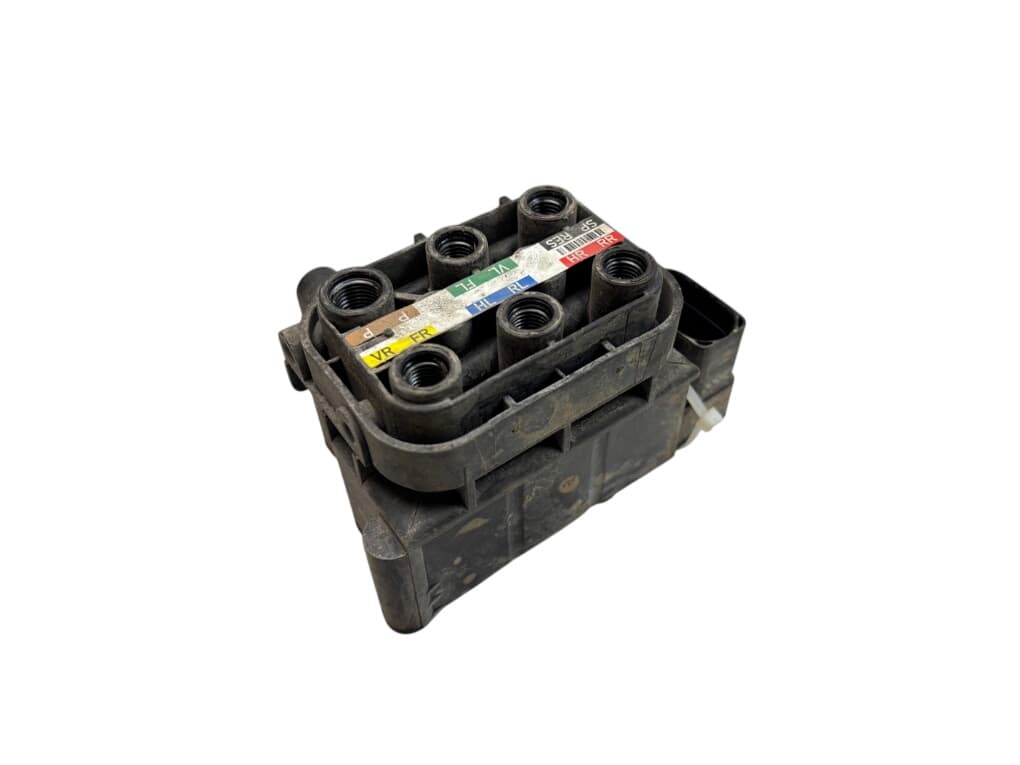 MERCEDES-BENZ A2123200358 Air suspension valve block MERCEDES-BENZ GLS (X166) (2015-2019)