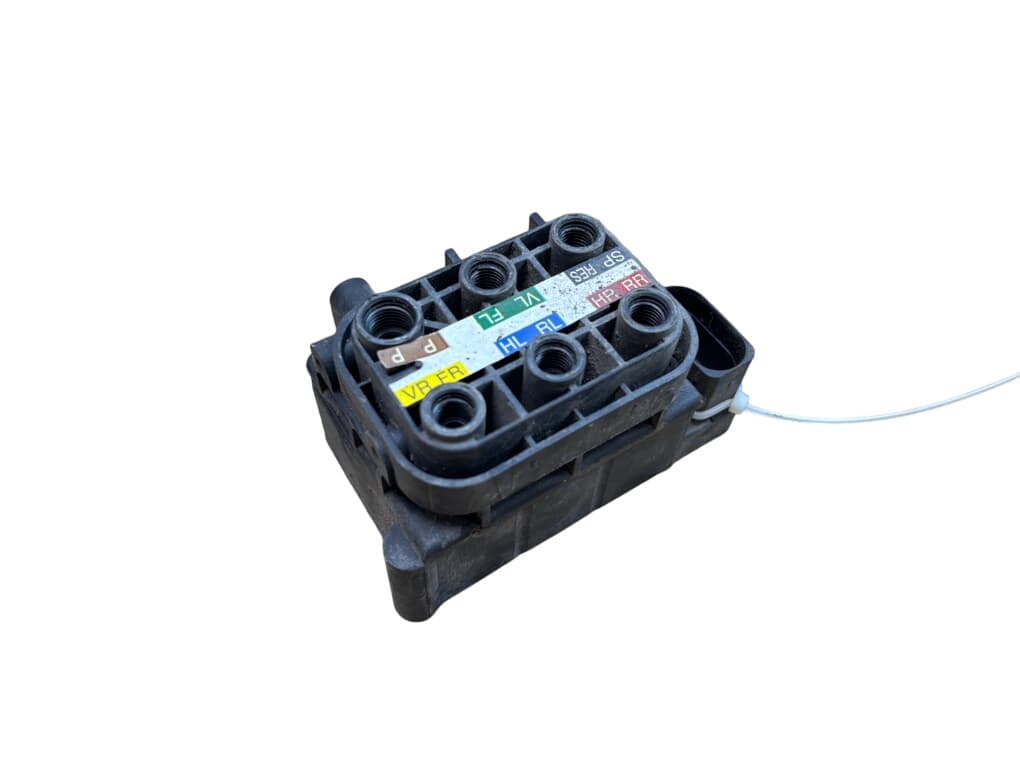 MERCEDES-BENZ A2123200358 Air suspension valve block MERCEDES-BENZ S-CLASS (W221) (2005-2013)