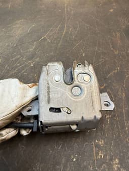 VOLVO 31333543 Bootlid / tailgate lock VOLVO V70 III (BW) (2007-2016) — thumbnail 4