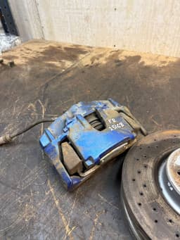 VOLVO 36000375 36000376 8603758 31200229 30769057 Brake caliper front set VOLVO S60 II / V60 I (2010-2018) — thumbnail 2