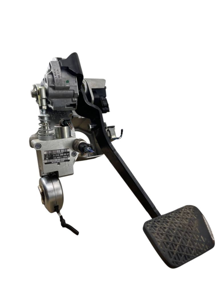 MERCEDES-BENZ 2122900001 Brake pedal MERCEDES-BENZ E-CLASS (W212) (2009-2016)