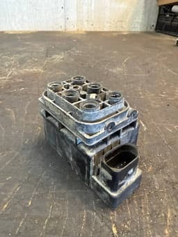 AUDI 7L0698014 7L0698014C Air suspension valve block AUDI Q7 (4L) (2006-2015) — thumbnail 2