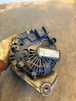BMW 7796125 12317801173 12317796125 Alternator BMW X5 (E70) (2007-2013) — thumbnail 5