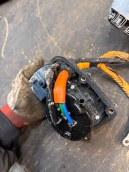 VOLVO 31343541 Battery charger VOLVO S60 II / V60 I (2010-2018) — thumbnail 6