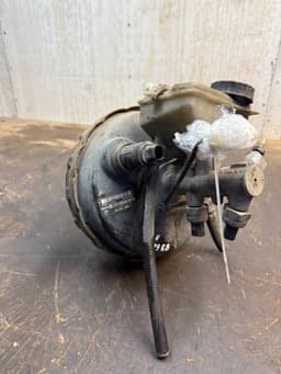 VOLVO 30714320 P30714320 Brake Servo VOLVO V70 II / XC70 I (P80) (2000-2007) — thumbnail 2