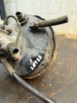 VOLVO 30714320 P30714320 Brake Servo VOLVO V70 II / XC70 I (P80) (2000-2007) — thumbnail 8