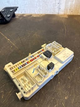 VOLVO 30765471 Body control module (BCM) VOLVO S40 / V50 / C30 / C70 (MS, MW) (2004-2012) — thumbnail 3