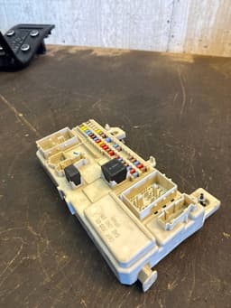 VOLVO 30765471 Body control module (BCM) VOLVO S40 / V50 / C30 / C70 (MS, MW) (2004-2012) — thumbnail 2