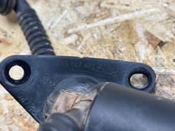 VW 3G9827851B Bootlid / tailgate strut set VW PASSAT B8 (3G) / ALLTRACK (2014-2023) — thumbnail 3
