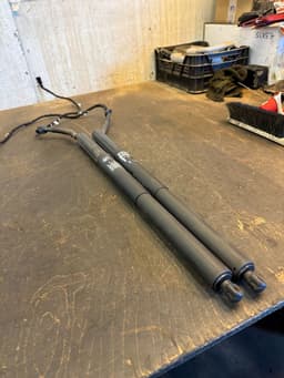 BMW 7432742 7432743 51247432741 Bootlid / tailgate strut set BMW X3 (F25) (2010-2017) — thumbnail 3