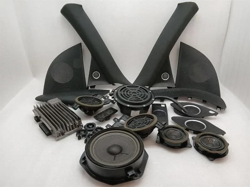 AUDI Audi R8 Type 42 5.2 V10 Coupe Speakers 427035223a Bang Olufsen Set Speakers
