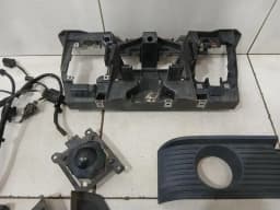 PORSCHE Porsche Taycan 9J Radar Sensor 9J1907561C Radar Adaptive Cruise Control ACC — thumbnail 2