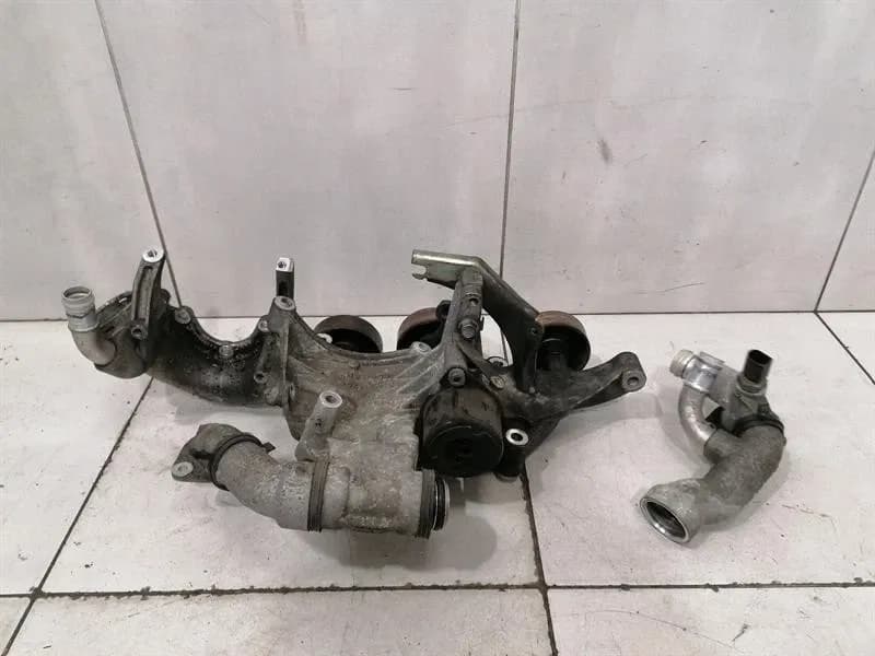 PORSCHE PORSCHE 911 996 TURBO Riemenspanner 9961151120R Pulley Aggregaträger 99611511270