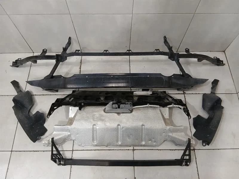 Lamborghini Huracan Evo Spyder Rear Beam 4T0807313E Bumper Carrier 4T0813602D
