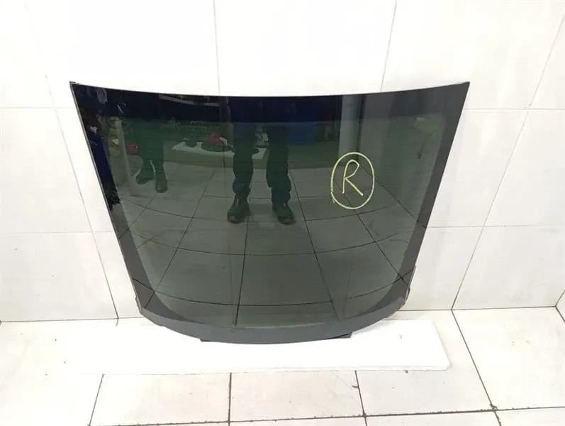 Aston Martin DBS Superleggera AM7 18-24 Rear Screen LY53-F42006-AA Rear Window