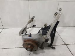 MCLAREN McLaren 720S Coupe Right Front Hub 14B0721CP Wheel Bearing Housing Front Right — thumbnail 2